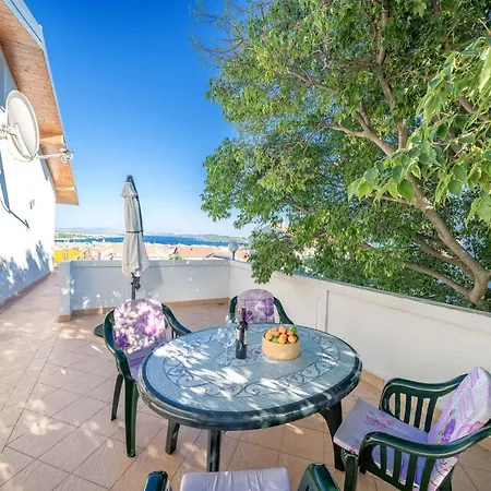 Apartment Vodice 1 Apartamento