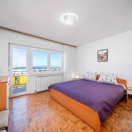 Apartment Vodice 1 Apartamento