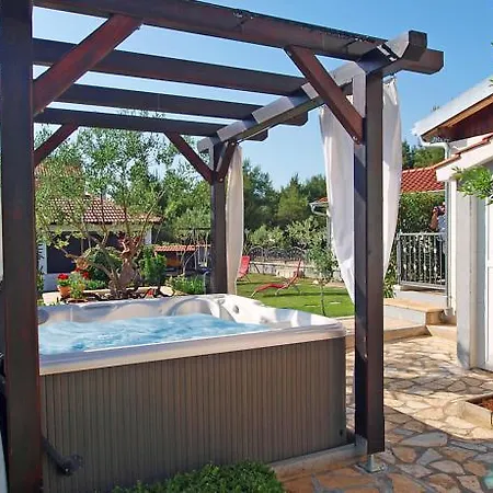 Apartamento Apartment Vodice 1 *