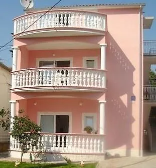 Apartment Vodice 1 Apartamento