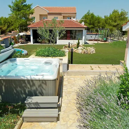 Apartment Vodice 1 * Vodice
